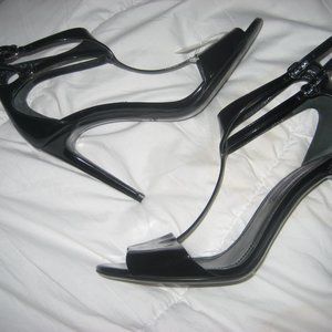 Ralph Lauren Purple Label Black Patent T-strap High Heel Sandals 8.5 or 38B